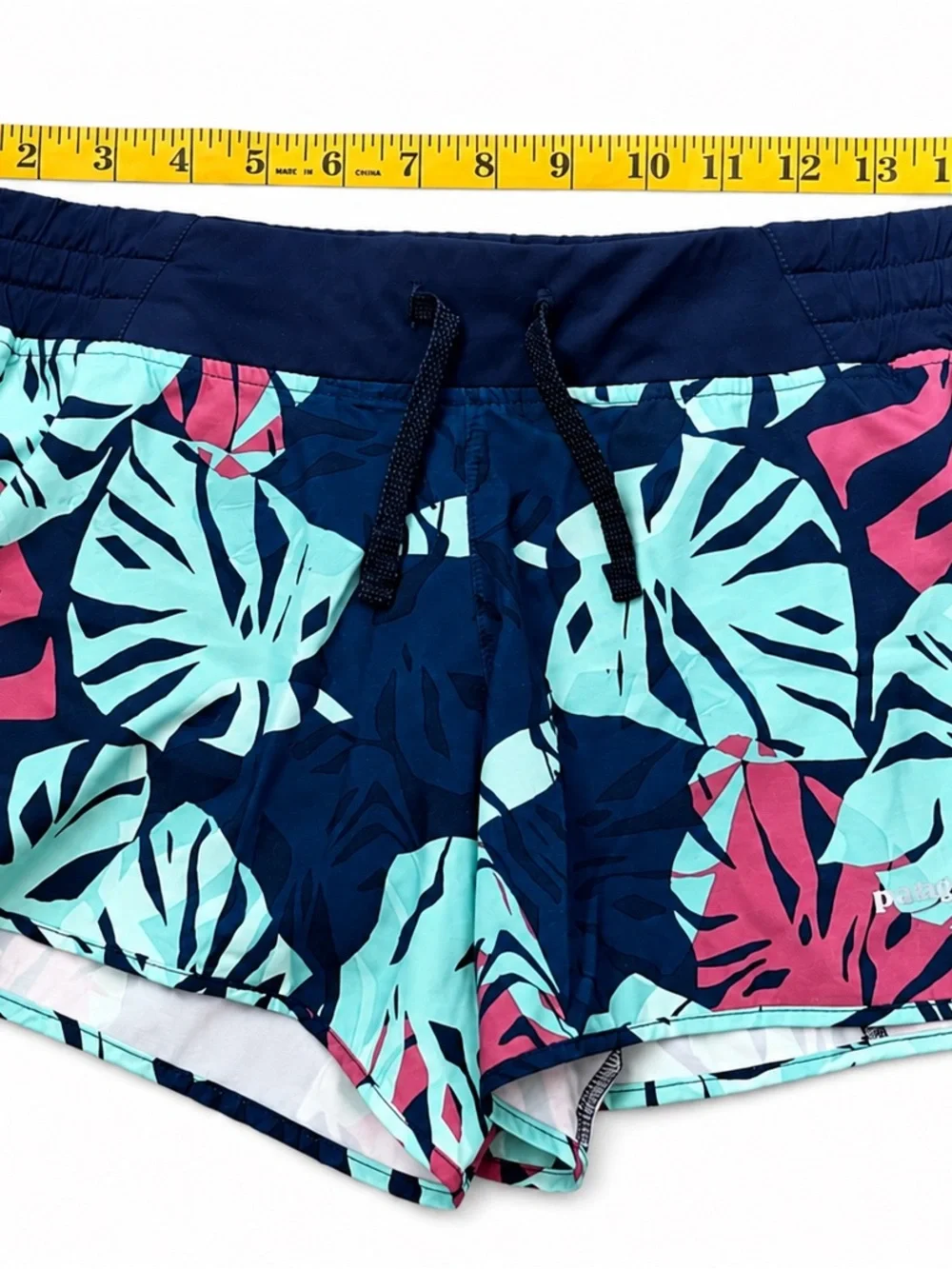 Patagonia Navy Tropical Leaf Print Athletic Running  Shorts Trail - Picture 4 of 8